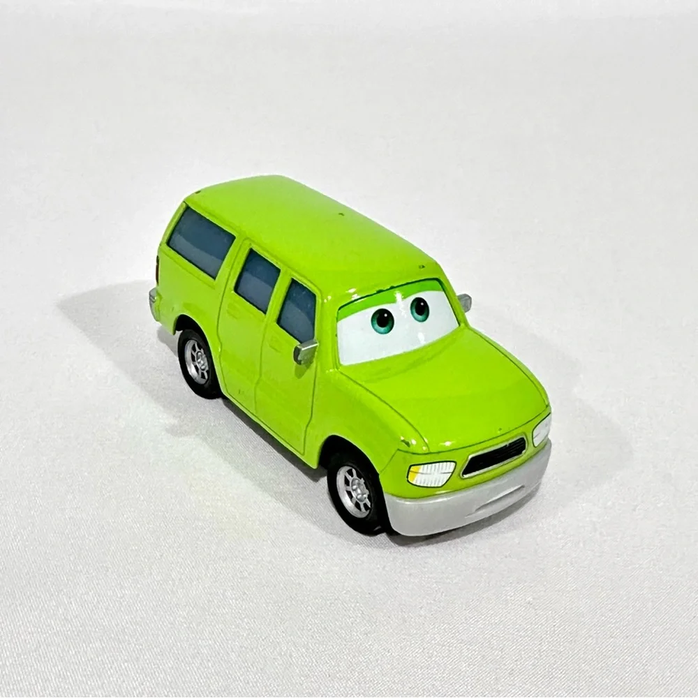 Disney Pixar Cars Charlie Cargo Deluxe Sarge’s Bootcamp Die-cast
